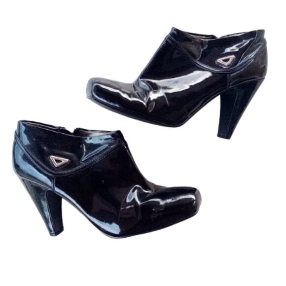 Black Faux Patent Leather Ankle Boots Booties Size 7  NWOT New - Picture 1 of 6